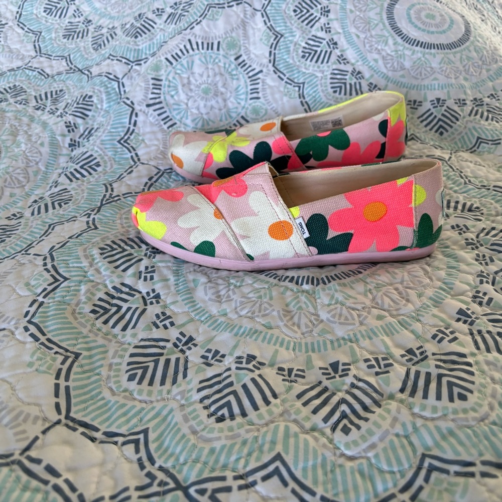 Floral Toms, worn once